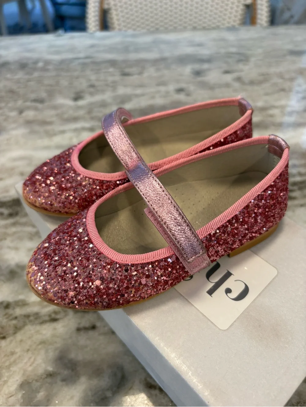 Glitter Pink Mary Jane Dress Shoes for Girls